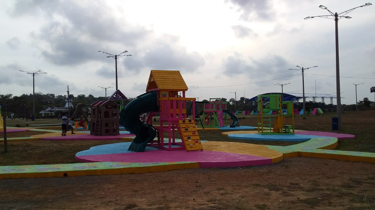 PLAZA2